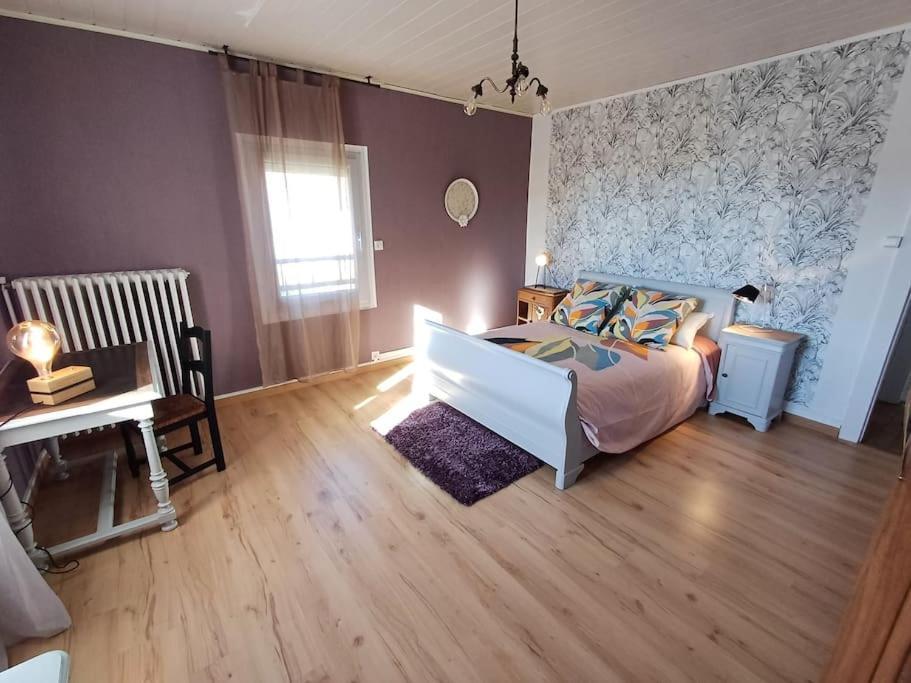 Maison De Village Avec Jardin Torpes  Eksteriør billede